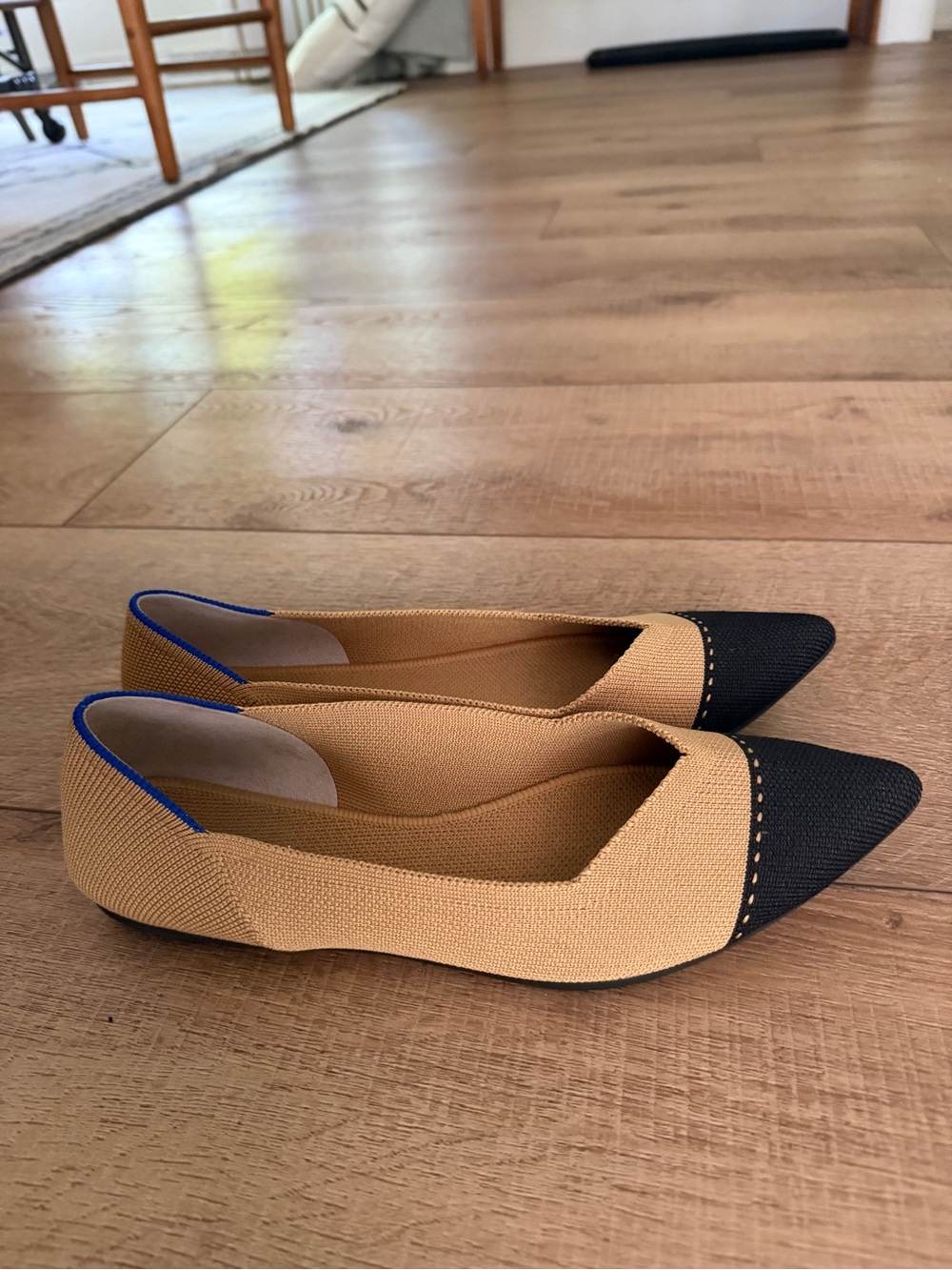 Rothy’s The Point Tan Black Cap Toe Flats Size 9.5
